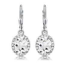 vyrazne-strieborne-nausnice-s-cirym-zirkonom