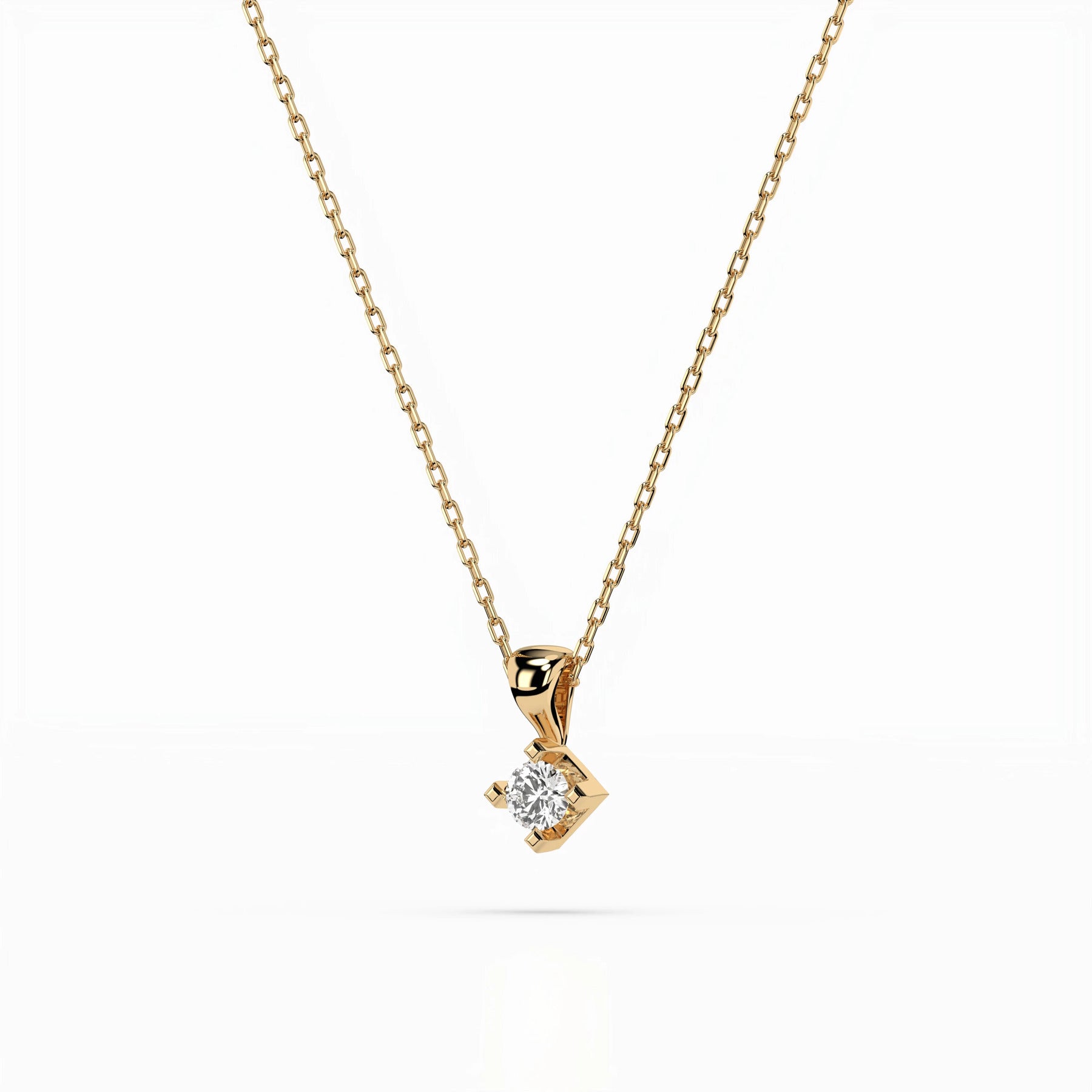 Retiazka s diamantom, žlté zlato — detail prívesku