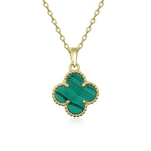 Strieborný prívesok s polodrahokamom