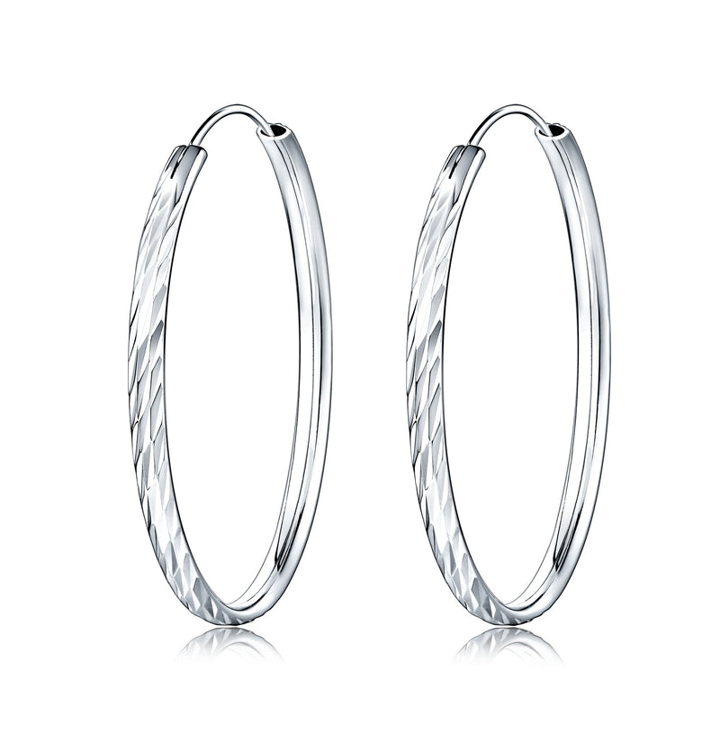 strieborne-kruhy-s-gravirom