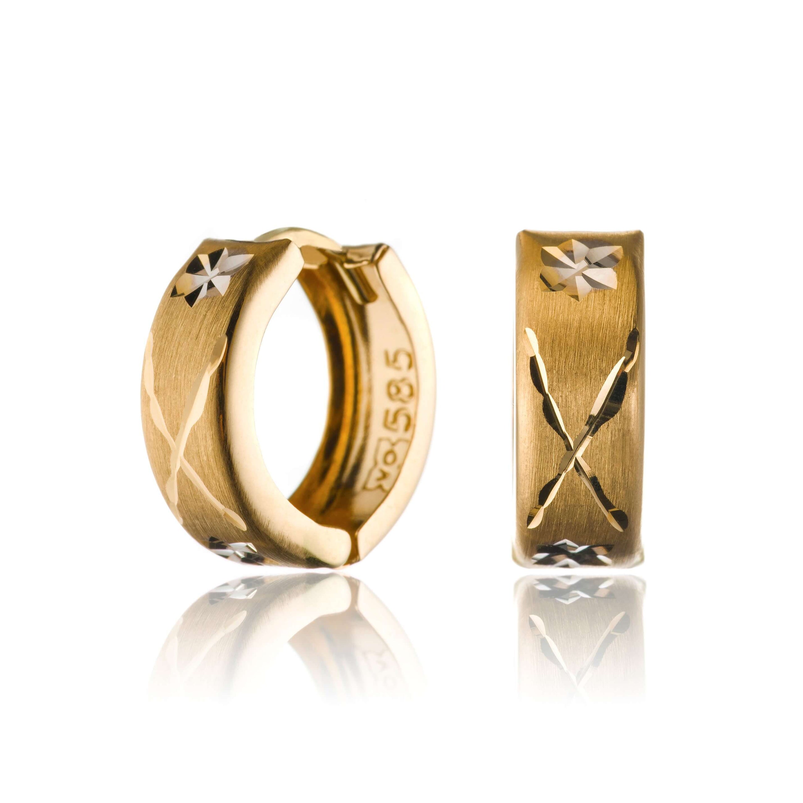 zlate-okruhle-nausnice-s-jemnym-gravirom