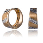 okruhle-zlate-nausnice-s-bielym-gravirom