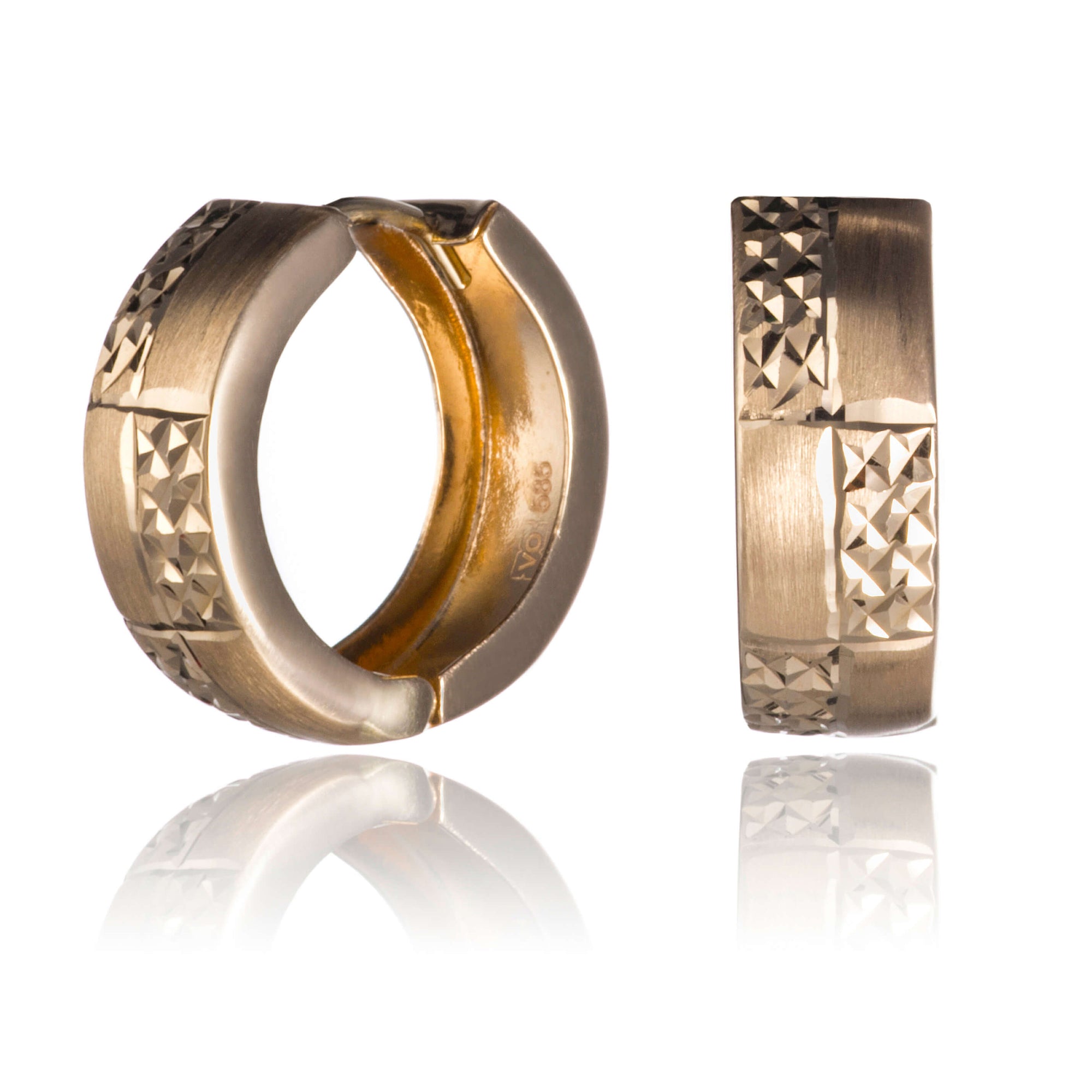 matne-zlate-nausnice-kruzky-s-gravirom