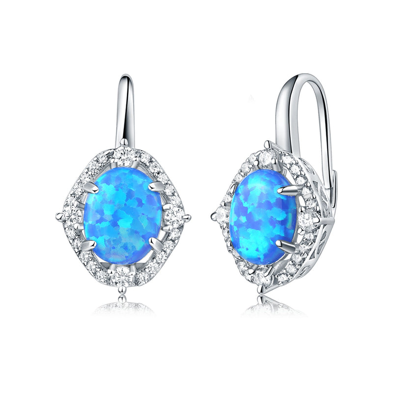 elegantne-strieborne-nausnice-s-modrym-opalom