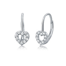 detske-strieborne-nausnice-srdiecka-so-zirkonmi