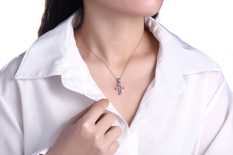 Strieborný prívesok