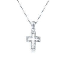 elegantny-strieborny-privesok-krizik-so-zirkonmi