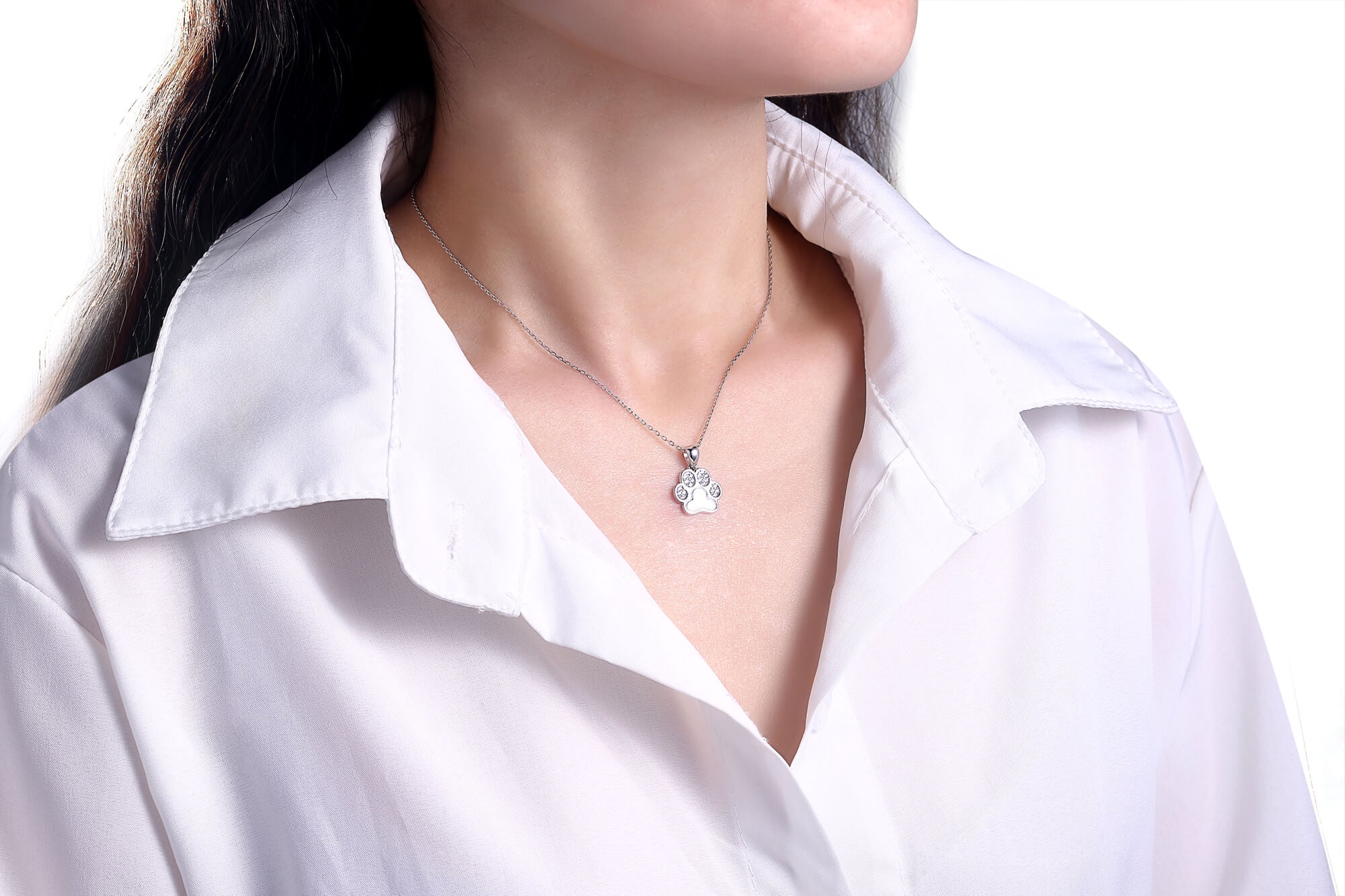 Strieborný prívesok