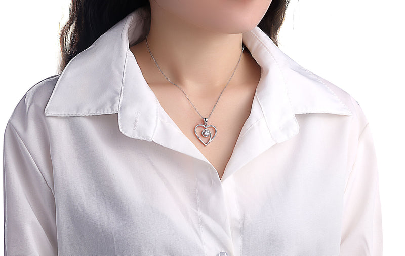 Strieborný prívesok