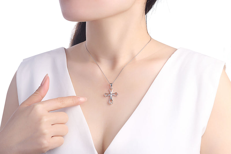 Strieborný prívesok