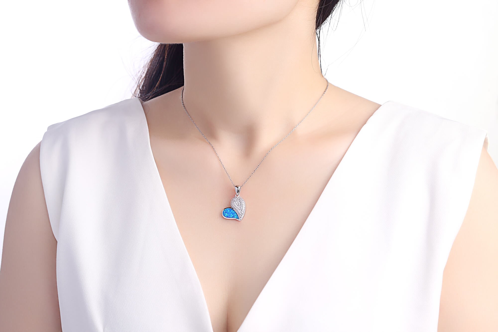 Strieborný prívesok