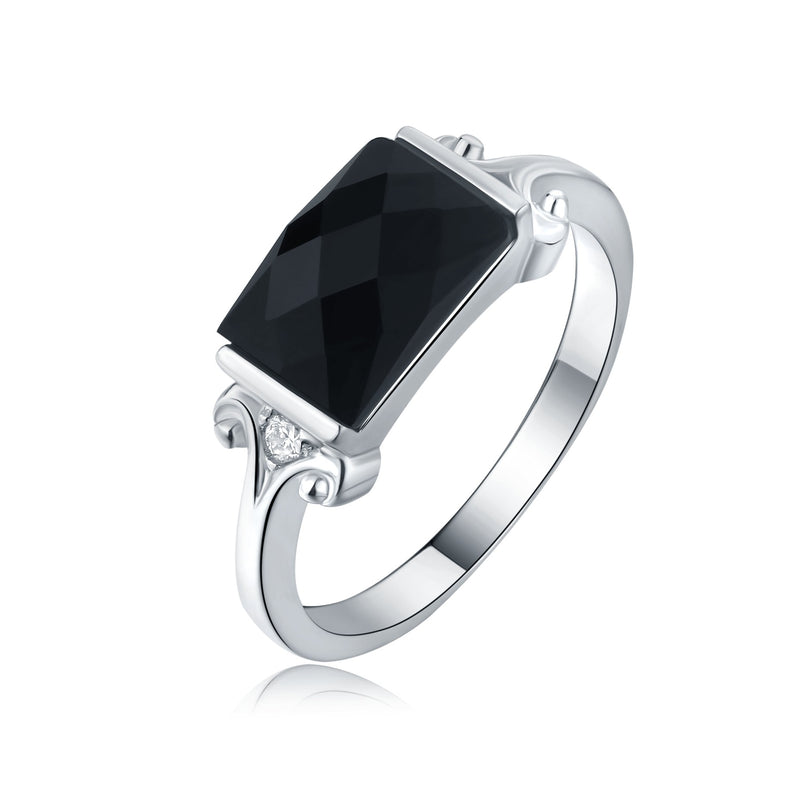 strieborny-prsten-s-onyxom
