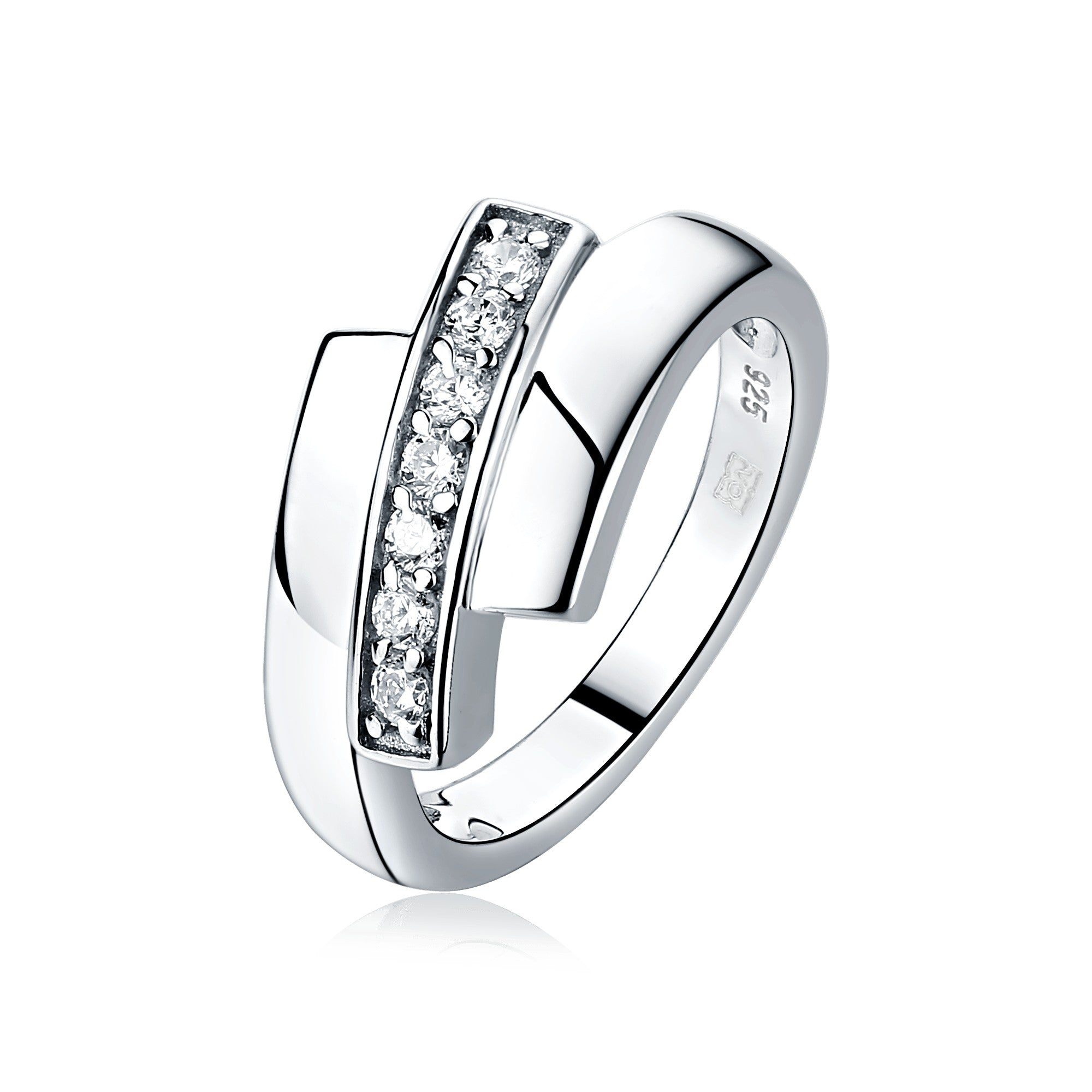 strieborny-prsten-so-vsadenymi-zirkonmi