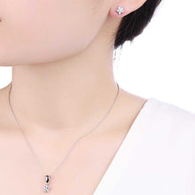 jemny-strieborny-set-v-tvare-kvietkov