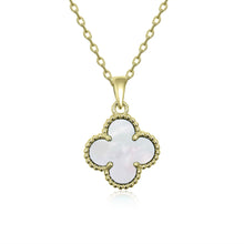 Strieborný prívesok s polodrahokamom