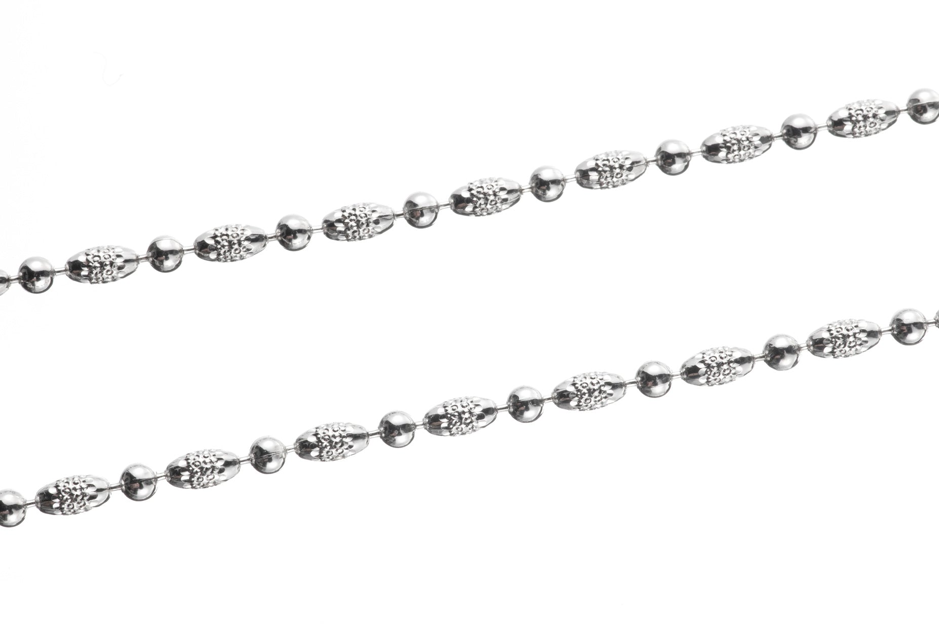 elegantna-strieborna-retiazka